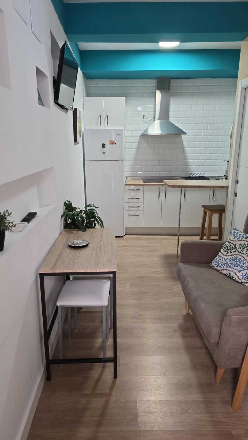 La Isla De Mirabel Apartment Пласенсия Екстериор снимка
