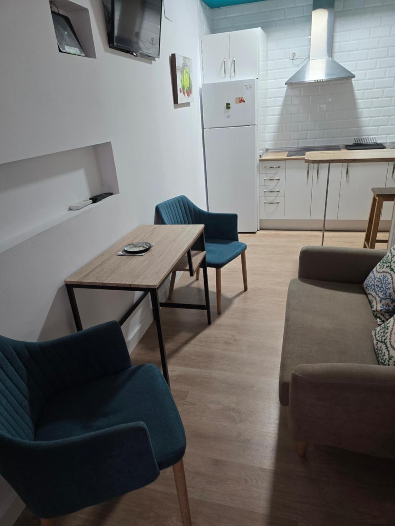 La Isla De Mirabel Apartment Пласенсия Екстериор снимка