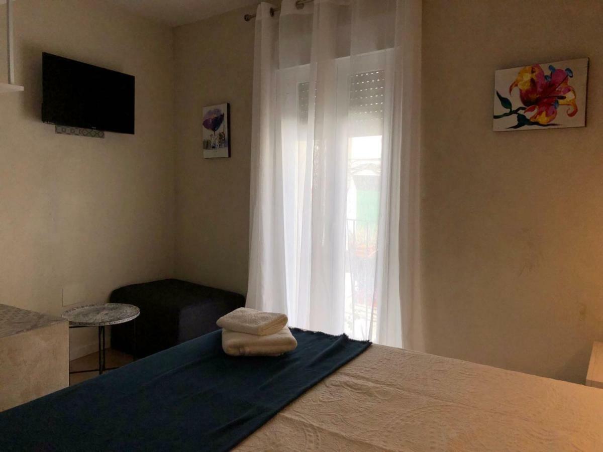 La Isla De Mirabel Apartment Пласенсия Екстериор снимка