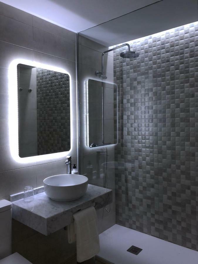 La Isla De Mirabel Apartment Пласенсия Екстериор снимка