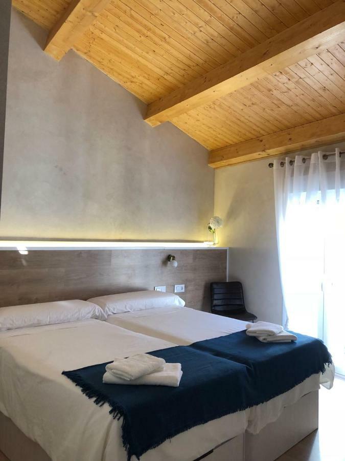 La Isla De Mirabel Apartment Пласенсия Екстериор снимка