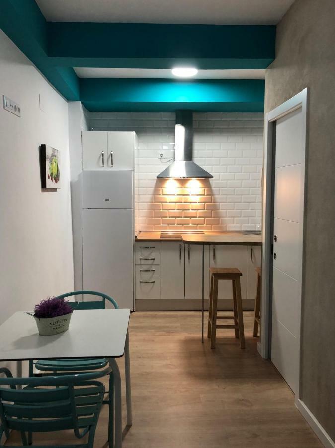 La Isla De Mirabel Apartment Пласенсия Екстериор снимка